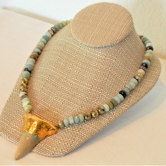 KB Precious Stone Vintage Collection Shark Tooth Necklace - Picture 1 of 9